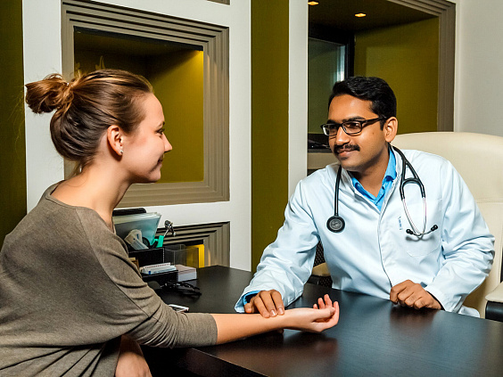Approaches of modern medicine and Ayurveda